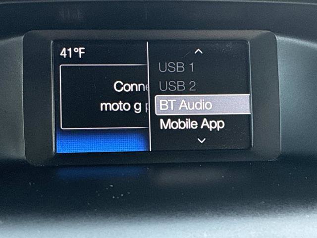 Certified 2018 Ford Focus SE w/ SE Appearance Package image 32