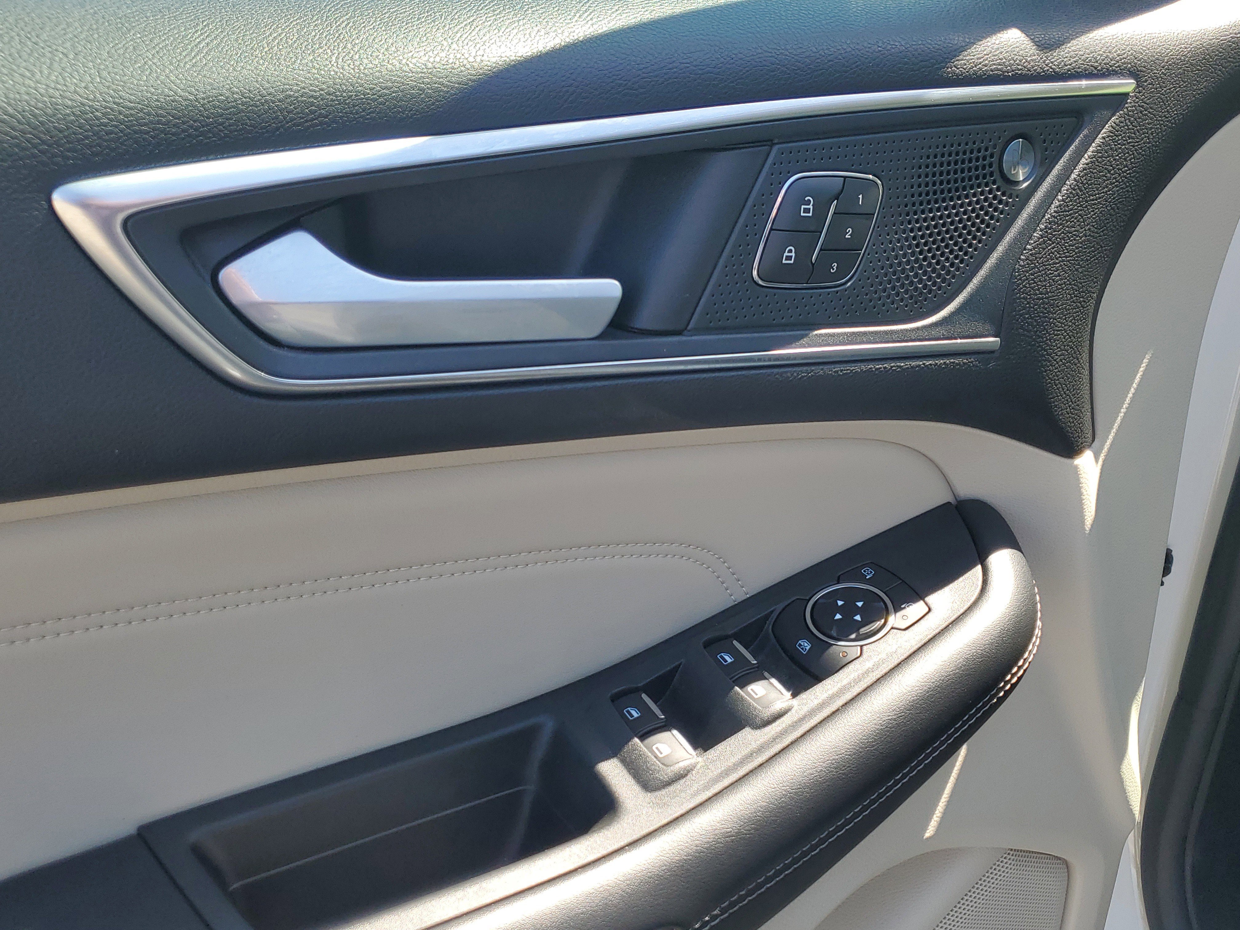 Certified 2023 Ford Edge Titanium w/ Class II Trailer Tow Package image 20