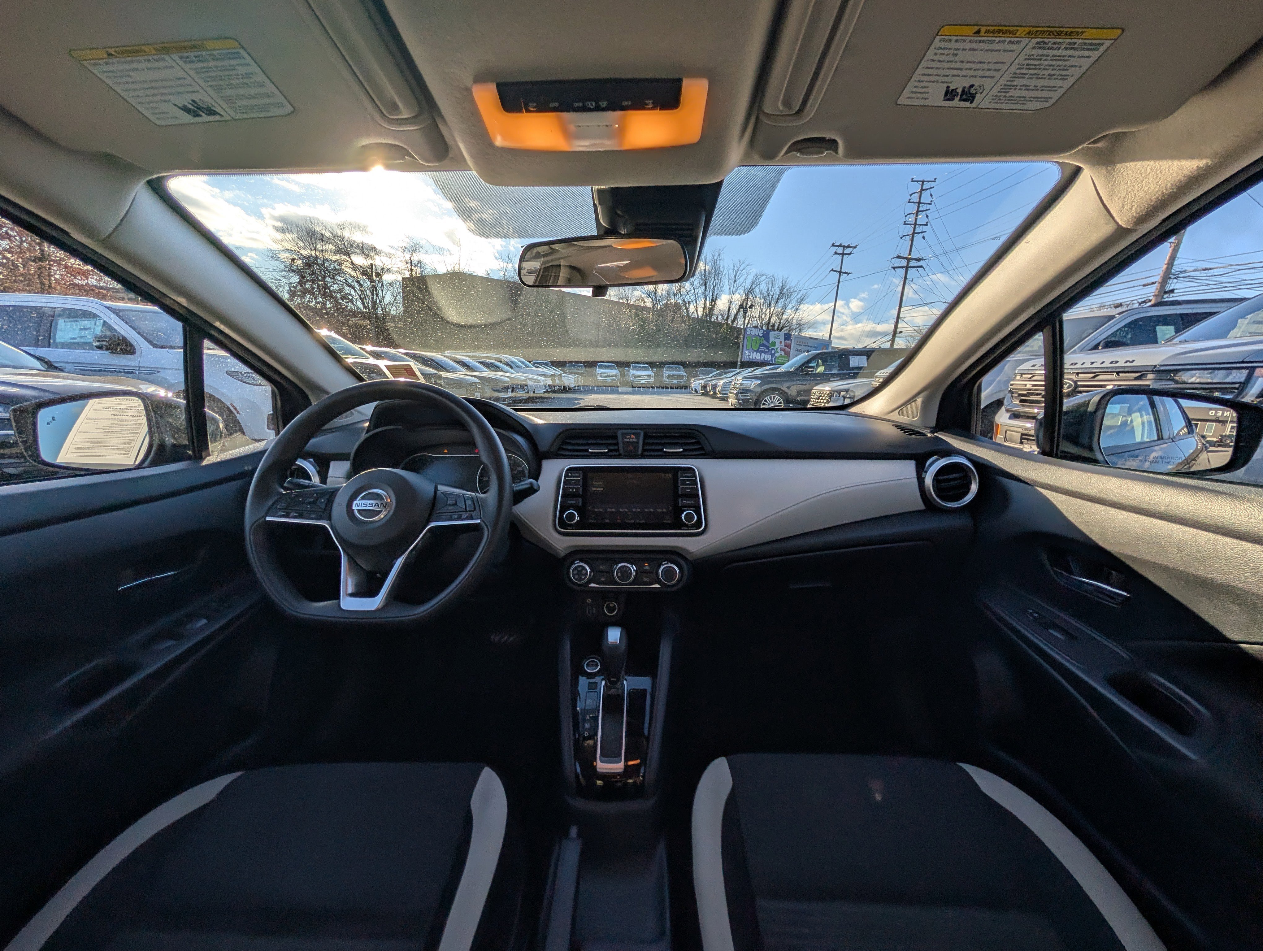 Used 2021 Nissan Versa SV image 18