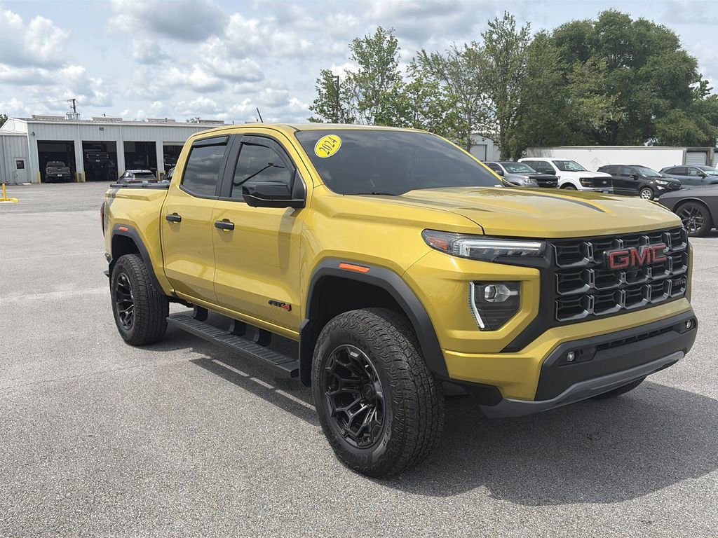 Used 2024 GMC Canyon AT4 w/ AT4 Premium Package AWD/4WD image 9