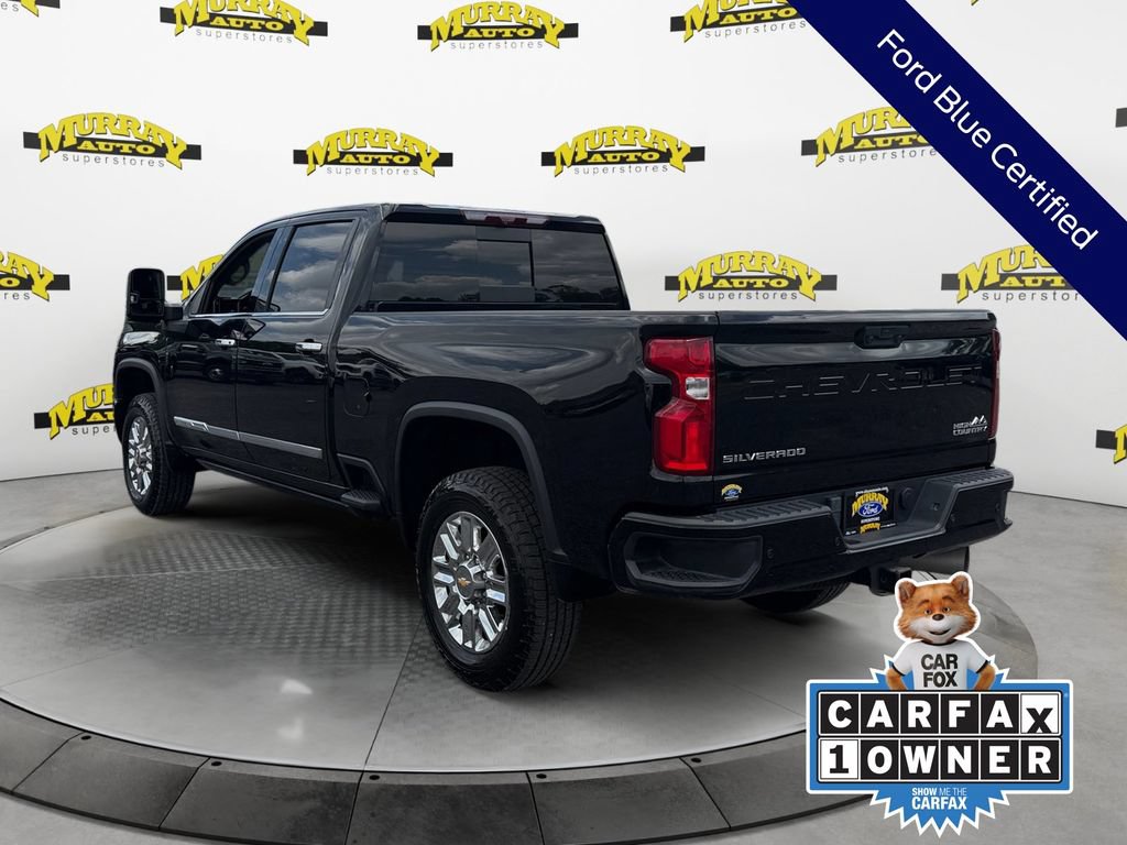 Used 2024 Chevrolet Silverado 2500 High Country w/ Technology Package AWD/4WD image 4