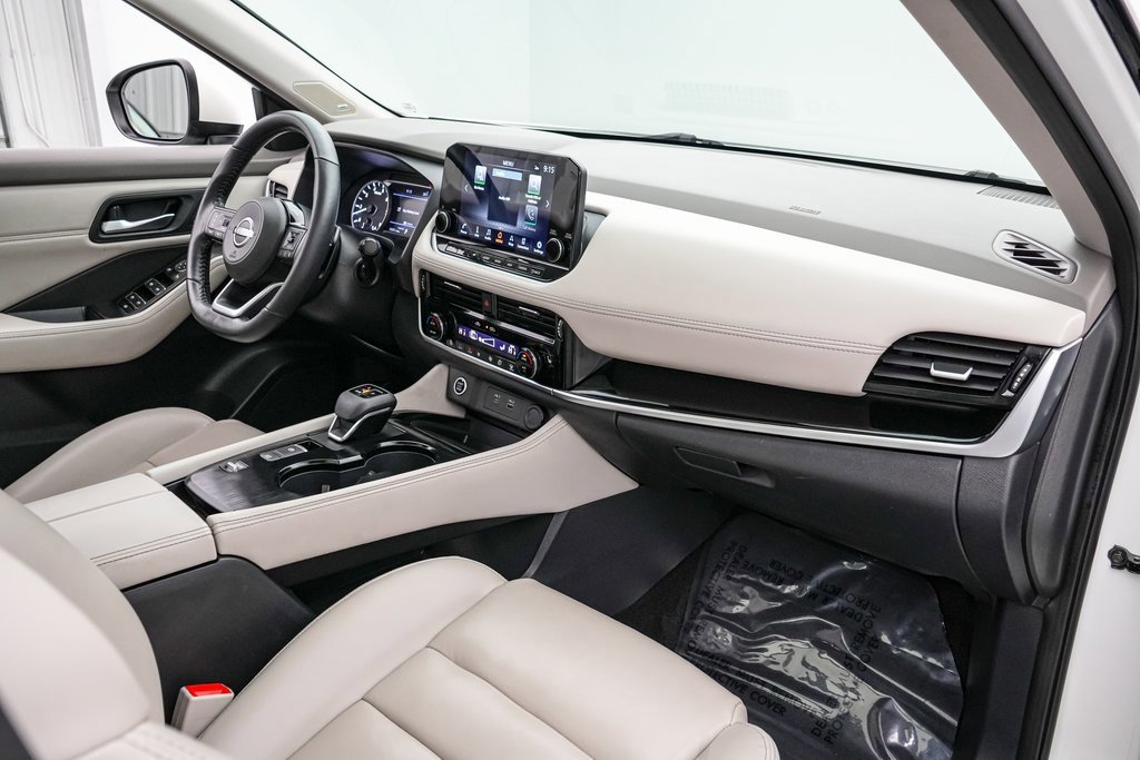 Used 2023 Nissan Rogue SL w/ SL Premium Package image 22