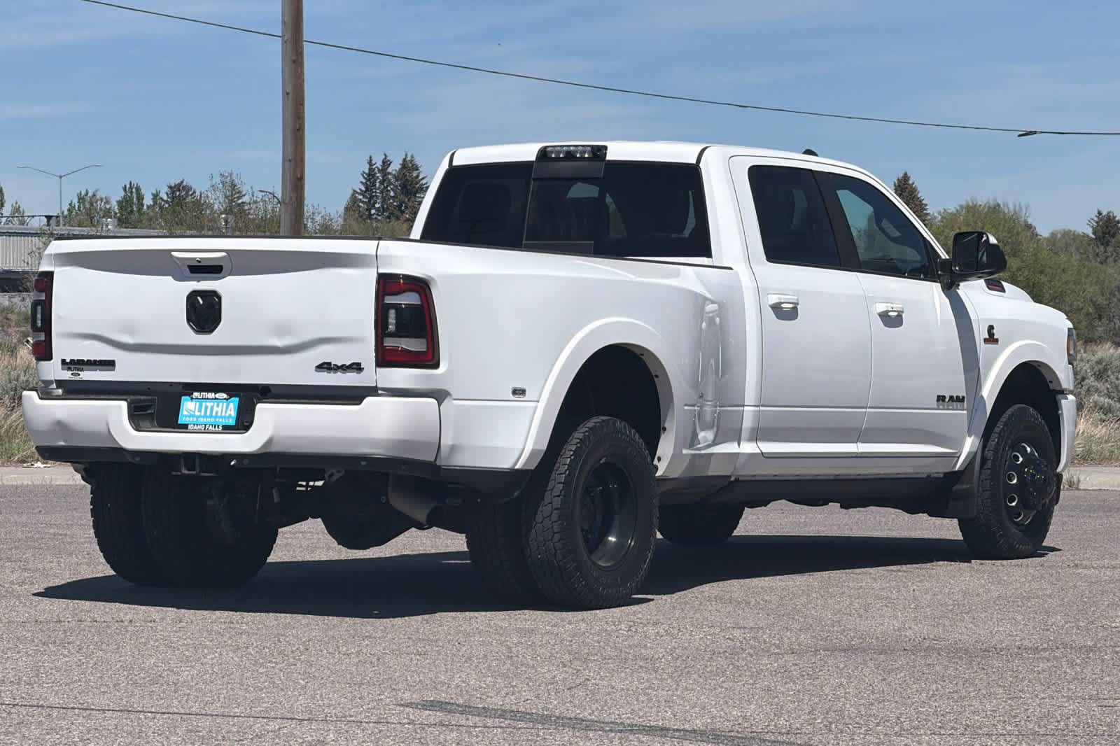 Used 2020 RAM 3500 Laramie AWD/4WD image 2