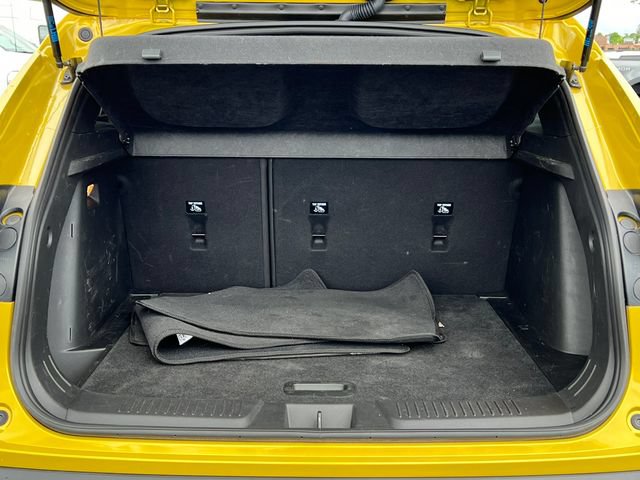 Used 2024 Chevrolet Trax RS w/ Driver Confidence Package FWD image 35