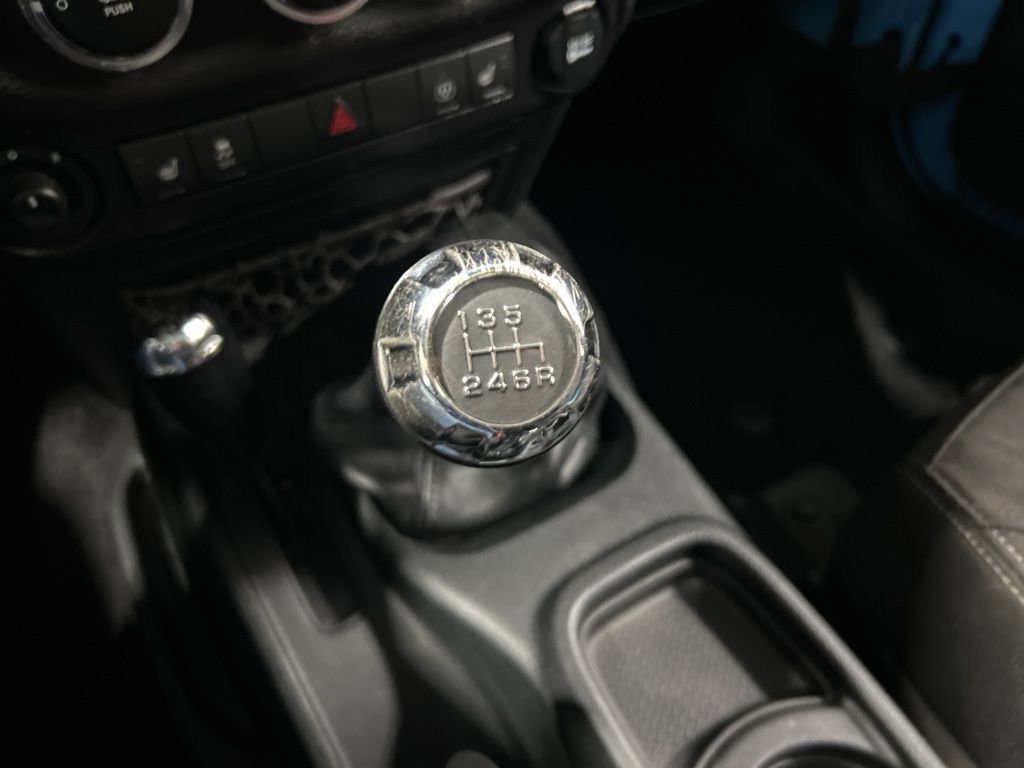 Used 2017 Jeep Wrangler Unlimited Sahara image 18