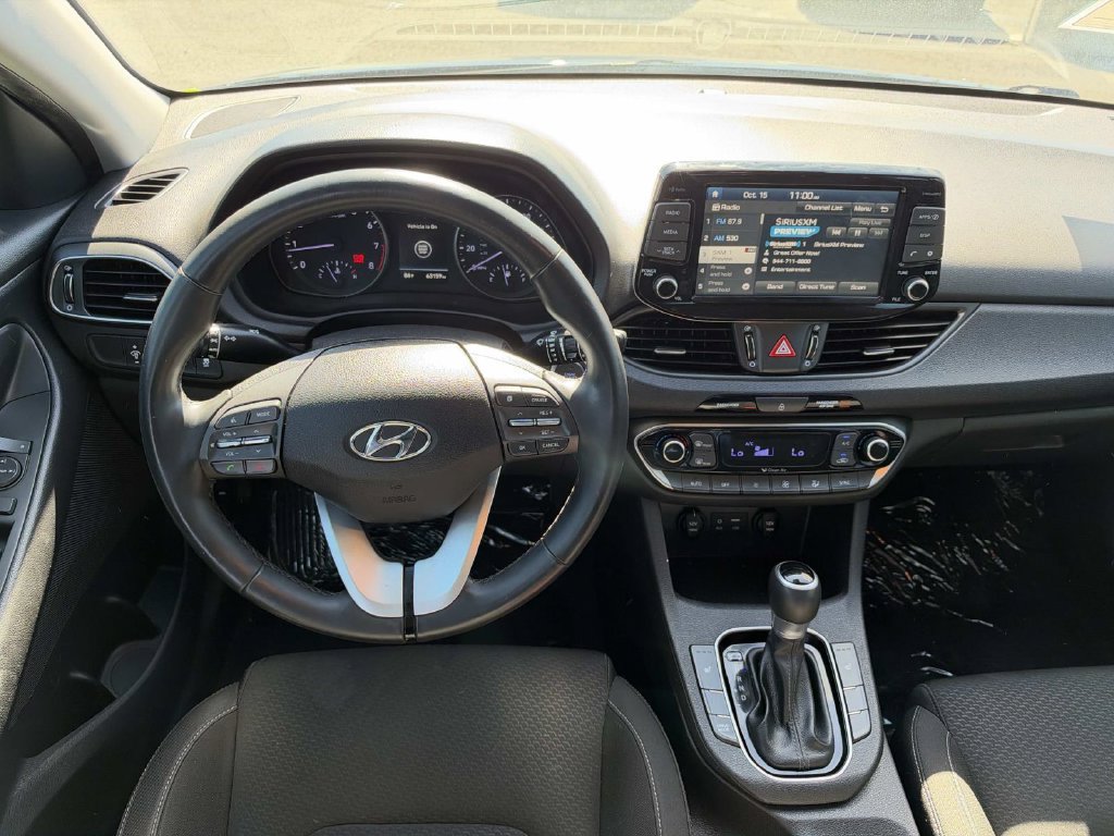 Used 2018 Hyundai Elantra GT w/ Style Package 02 FWD image 12