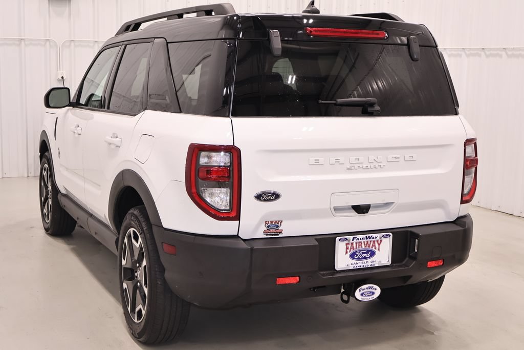 Certified 2022 Ford Bronco Sport Outer Banks w/ Tech Package AWD/4WD image 8