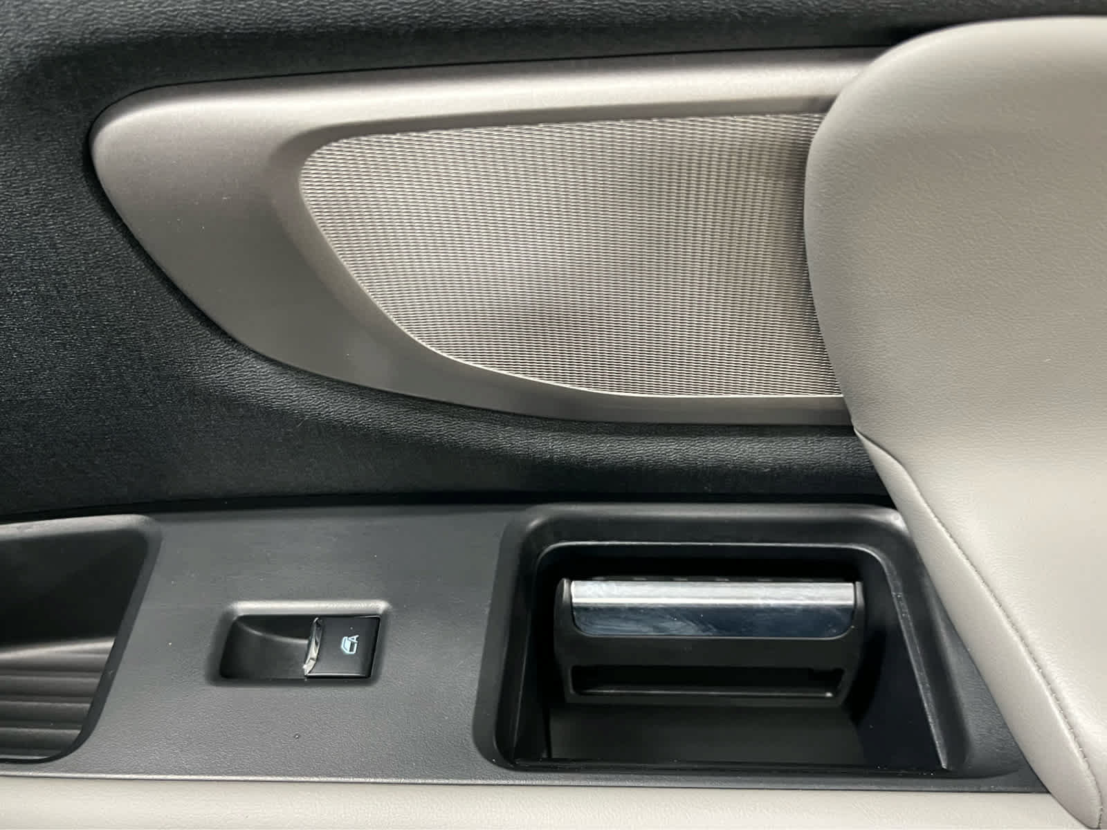 Certified 2025 Ford Expedition Active AWD/4WD image 47