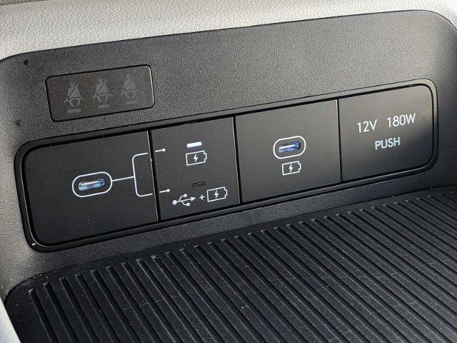 Used 2025 Hyundai Kona SEL AWD/4WD image 24