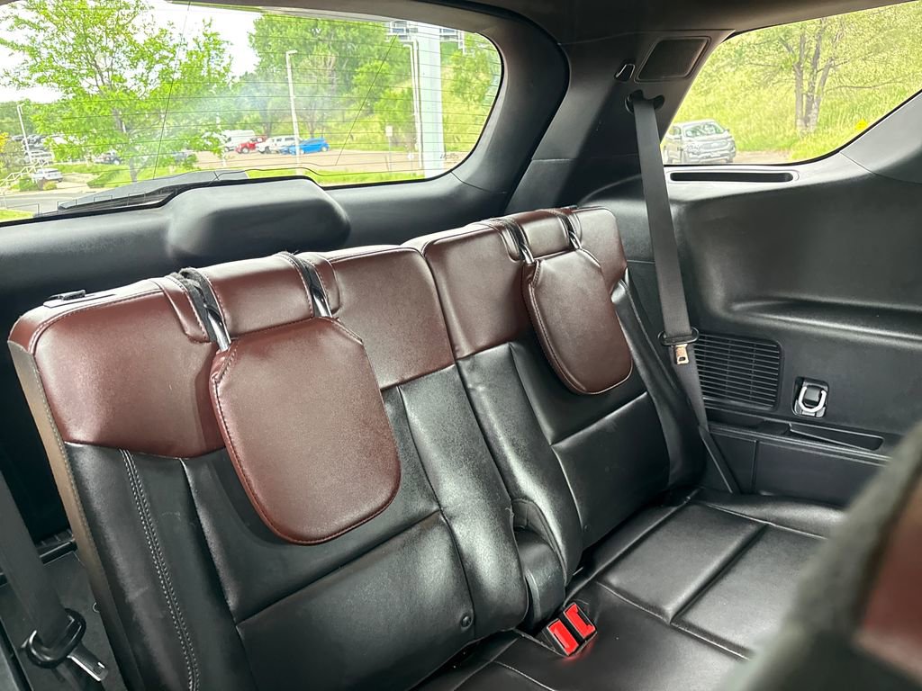Certified 2023 Ford Explorer Platinum w/ Technology Package AWD/4WD image 27