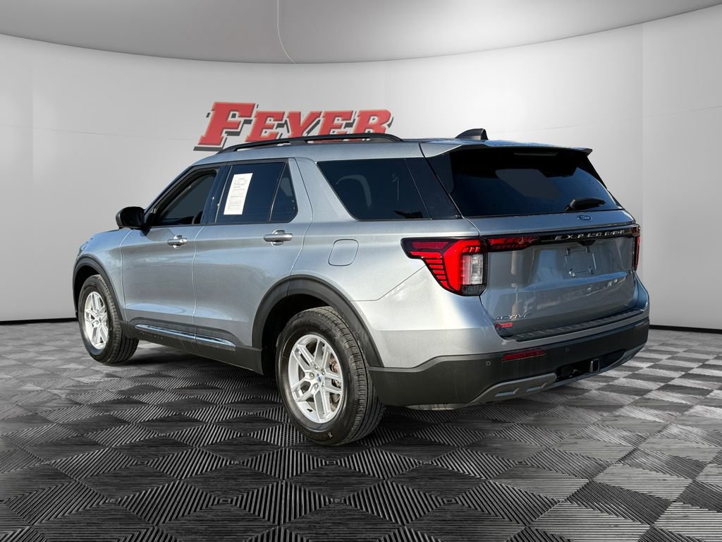 Certified 2025 Ford Explorer Active w/ Active Comfort Package image 3