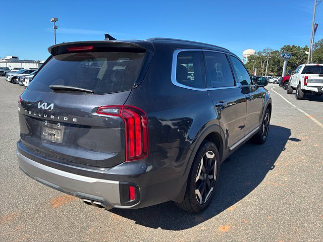 Used 2025 Kia Telluride S FWD image 4