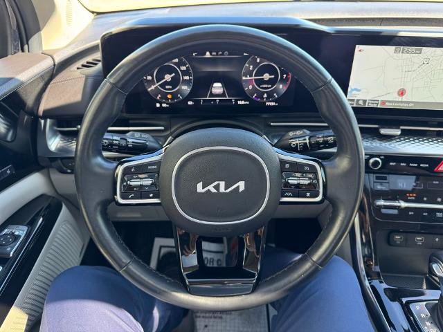 Used 2022 Kia Carnival SX Prestige image 25