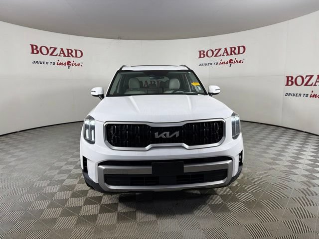 Used 2023 Kia Telluride EX AWD/4WD image 2