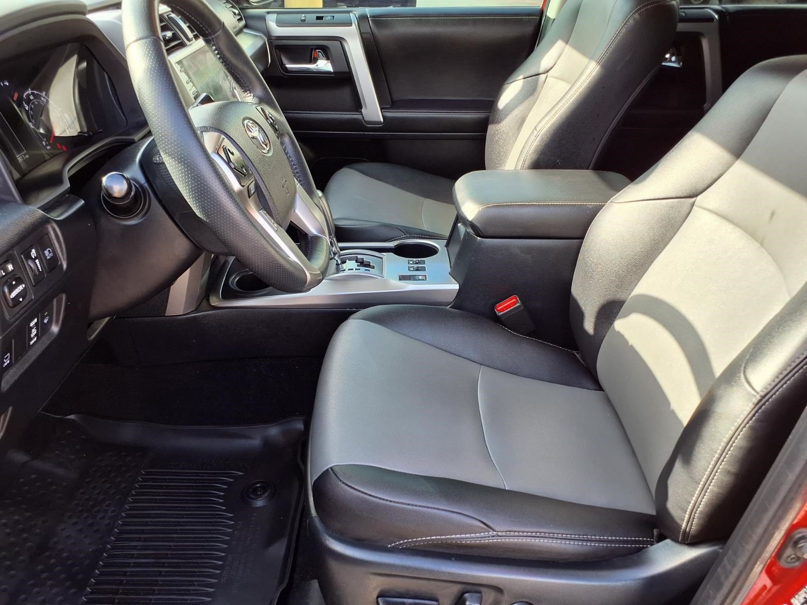 Used 2022 Toyota 4Runner SR5 Premium w/ Moonroof Package AWD/4WD image 13