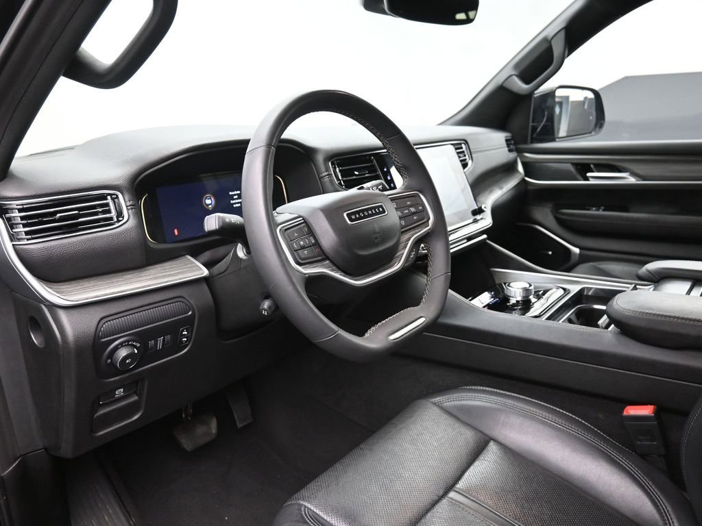 Used 2024 Jeep Wagoneer Series II image 18