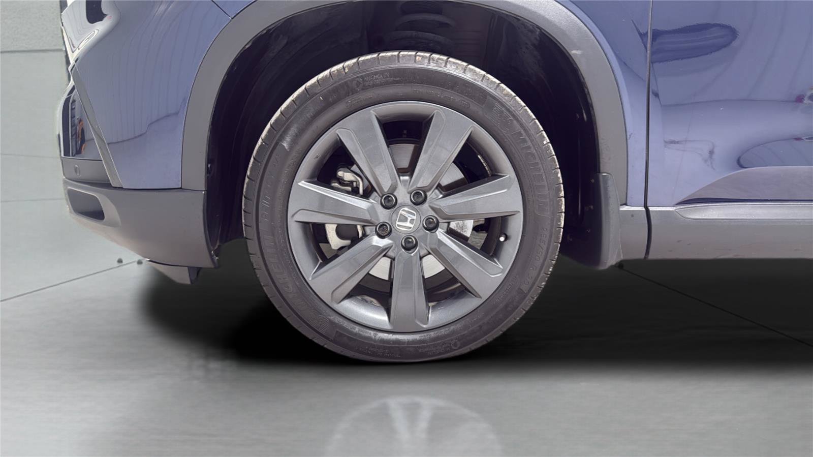 Used 2025 Honda Pilot Sport image 30