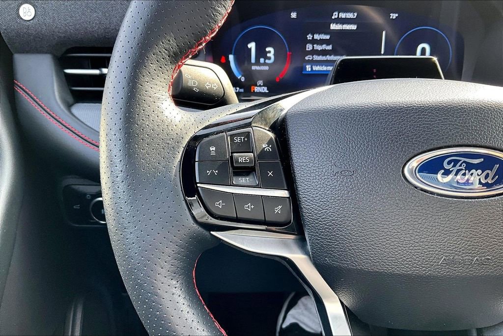 Certified 2025 Ford Explorer ST-Line w/ Premium Package image 17