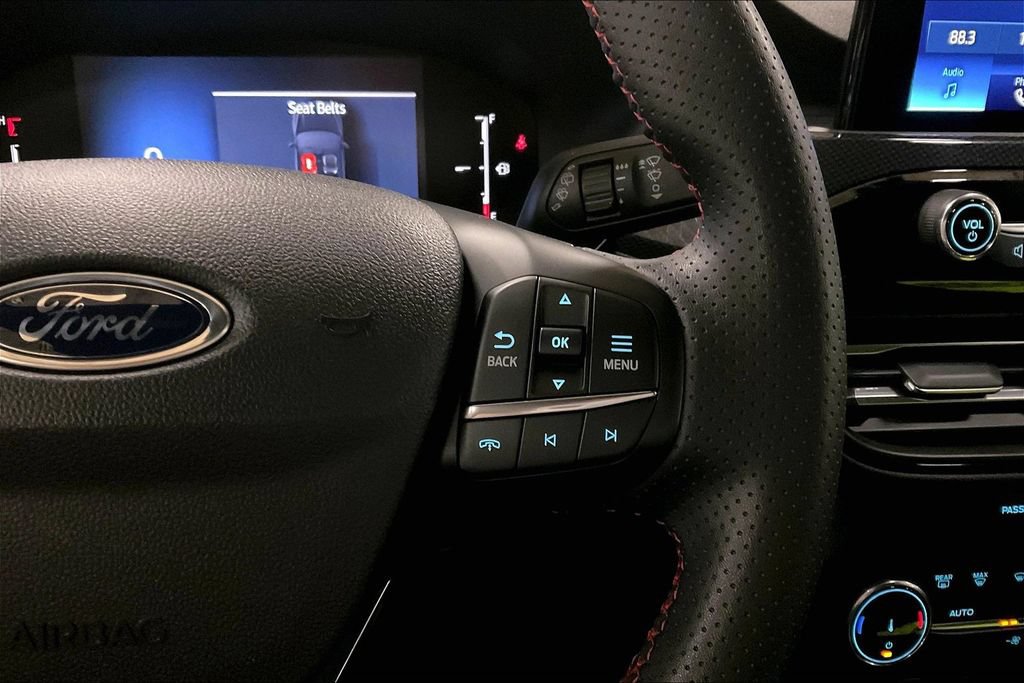 Certified 2025 Ford Escape ST-Line AWD/4WD image 18