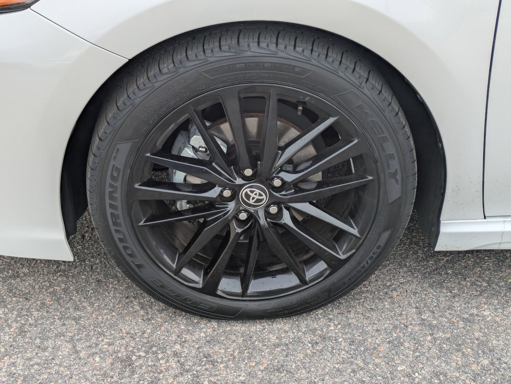 Used 2022 Toyota Camry XSE image 11