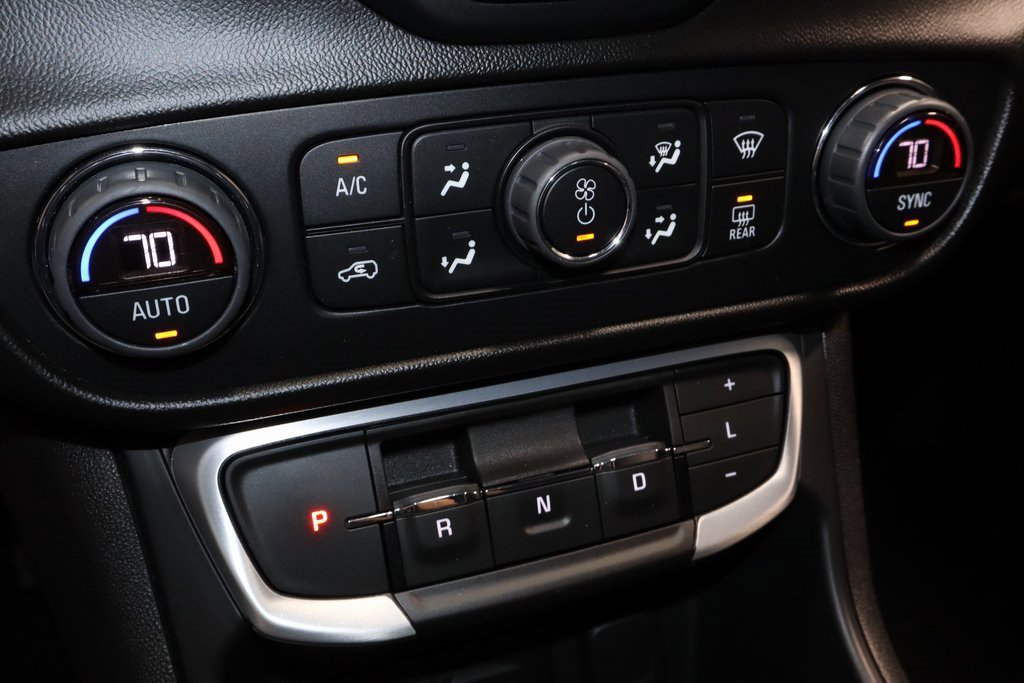 Used 2022 GMC Terrain SLT w/ LPO, Floor Liner Package image 31