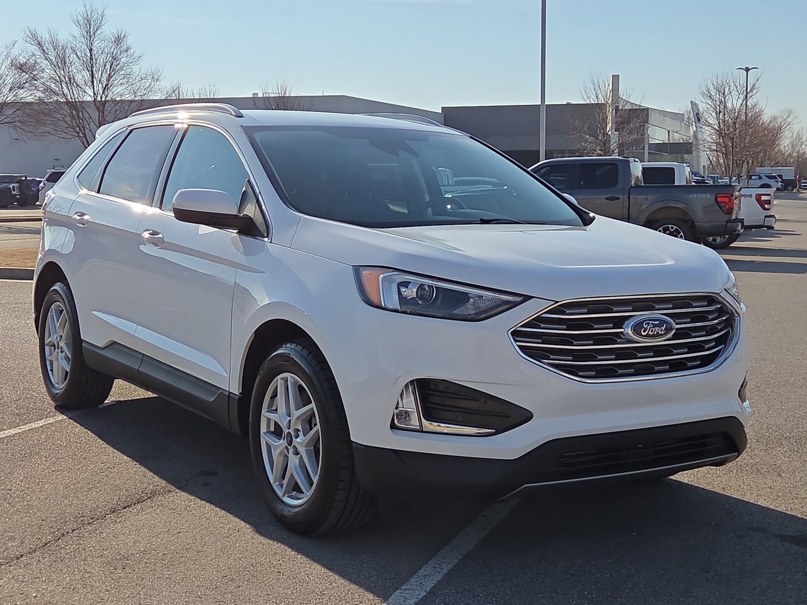 Certified 2022 Ford Edge SEL w/ Convenience Package image 1