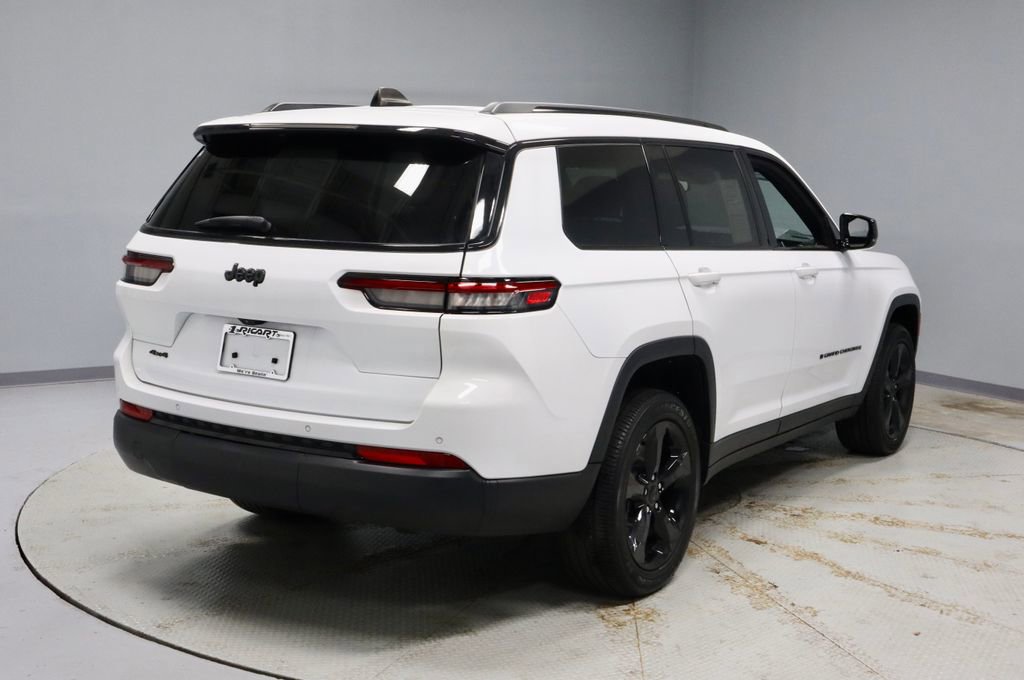 Used 2023 Jeep Grand Cherokee L Laredo AWD/4WD image 11