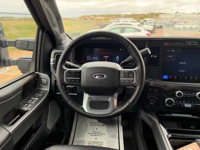 Certified 2025 Ford F250 Lariat w/ Black Appearance Package image 13