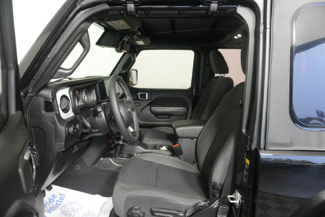 Used 2025 Jeep Wrangler Sport AWD/4WD image 23