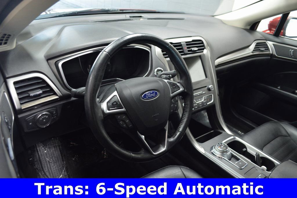 Certified 2017 Ford Fusion SE w/ Fusion SE Technology Package image 9