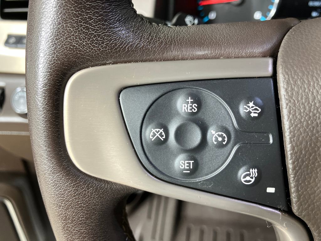 Used 2020 GMC Yukon Denali w/ Denali Premium Package image 18