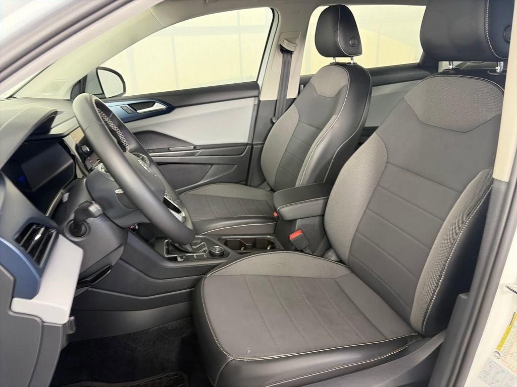 Used 2022 Volkswagen Taos SE image 11