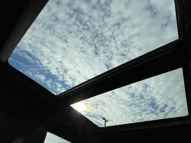 Certified 2023 Ford Explorer ST-Line w/ Class IV Trailer Tow Package image 23