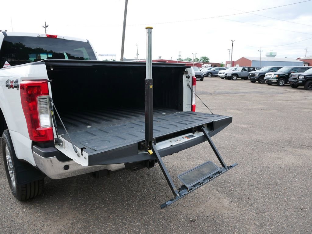Certified 2017 Ford F250 XLT w/ XLT Value Package AWD/4WD image 10