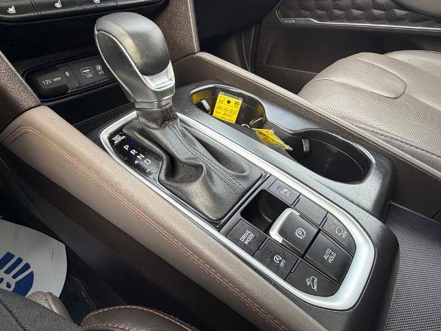 Used 2020 Hyundai Santa Fe Limited AWD/4WD image 20