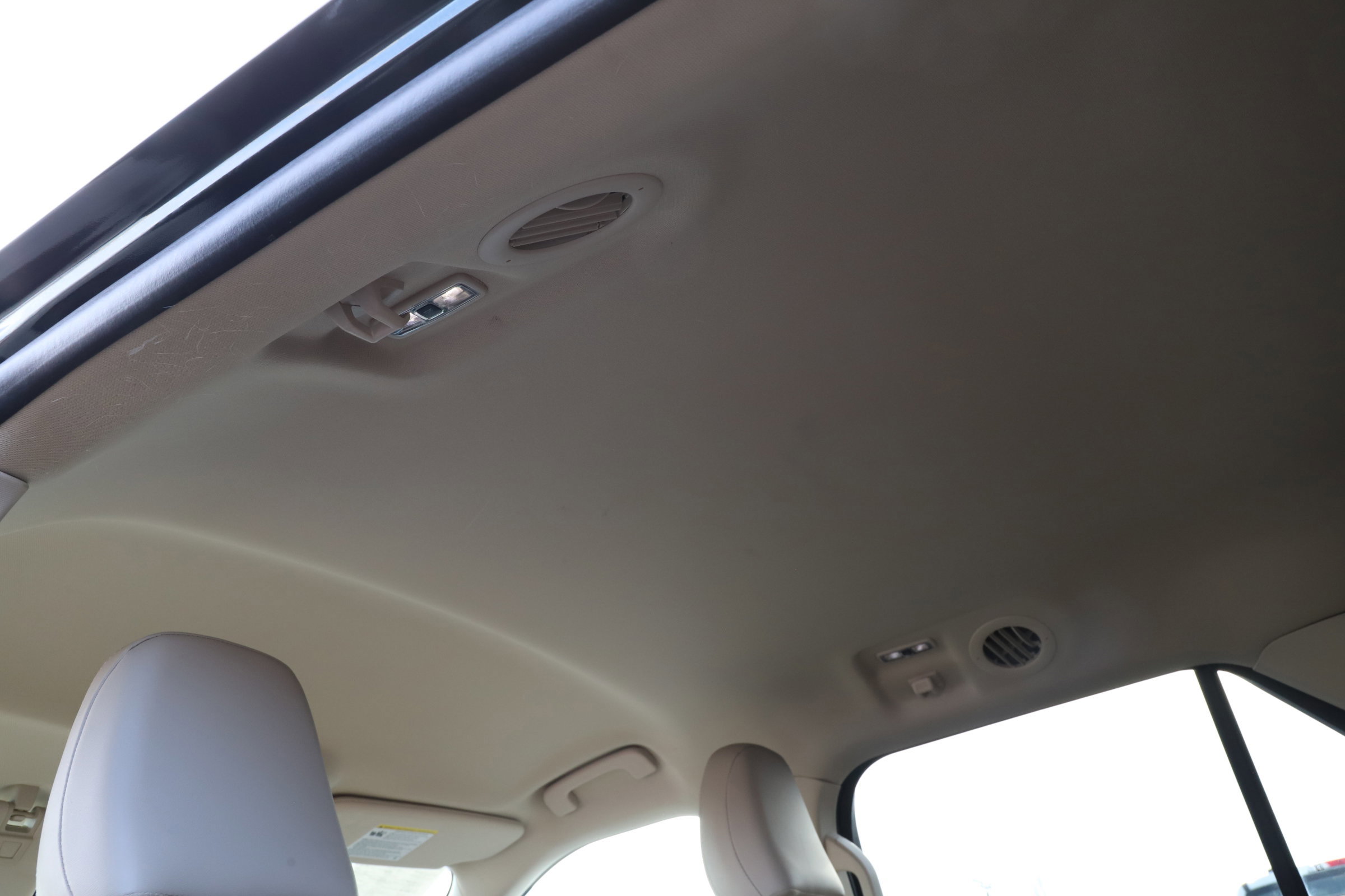 Certified 2023 Ford Explorer XLT w/ Equipment Group 202A image 21