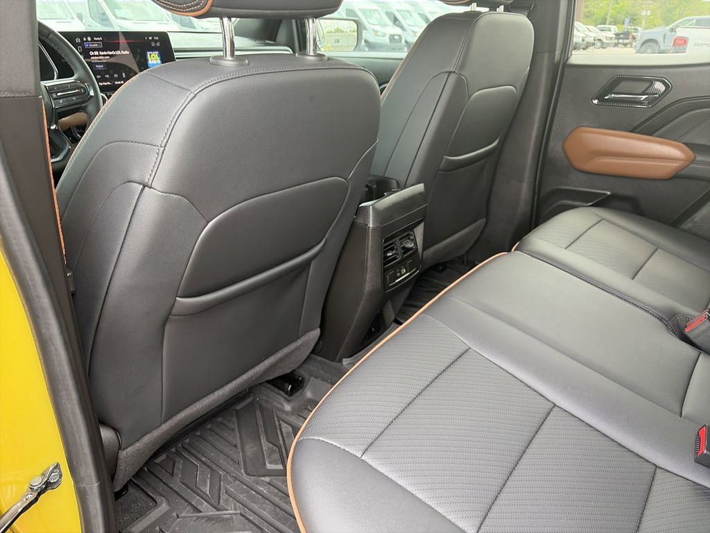 Used 2024 GMC Canyon AT4 w/ AT4 Premium Package AWD/4WD image 30