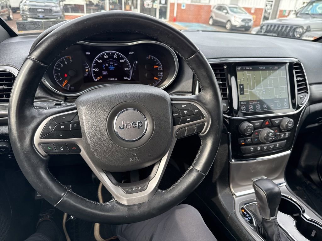 Used 2022 Jeep Grand Cherokee Laredo X image 21