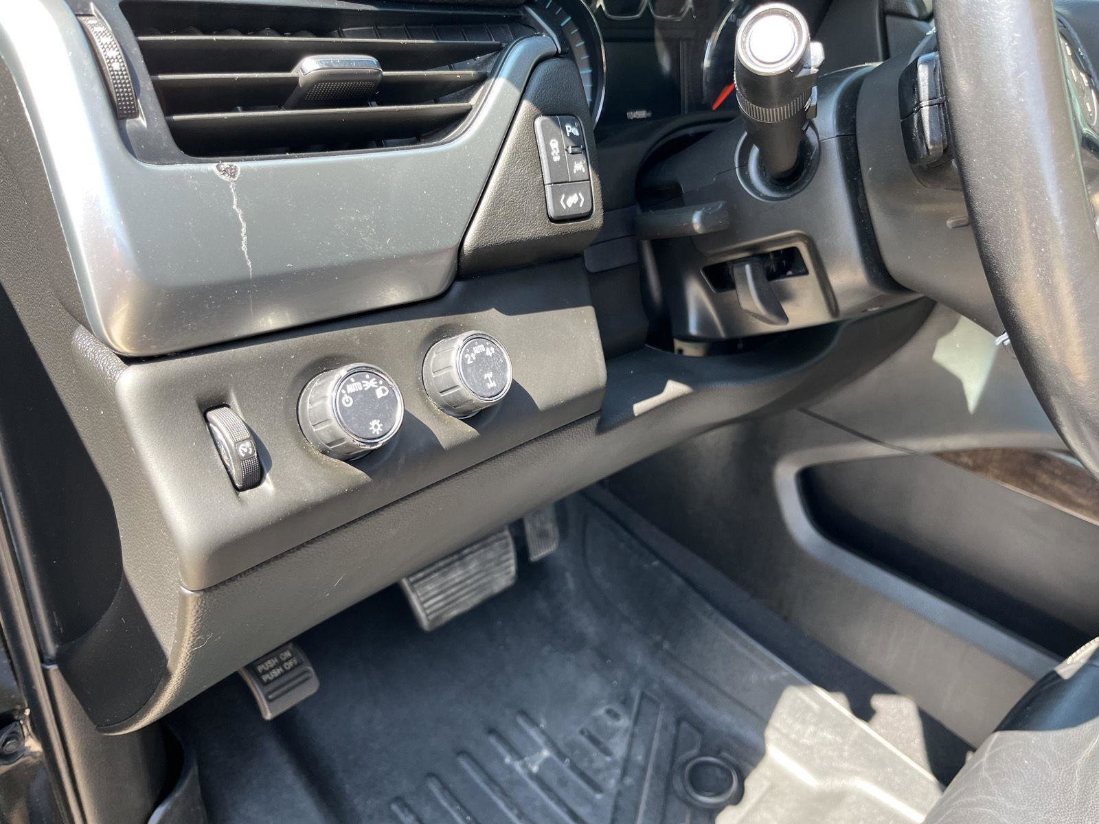 Used 2019 Chevrolet Tahoe LT image 17