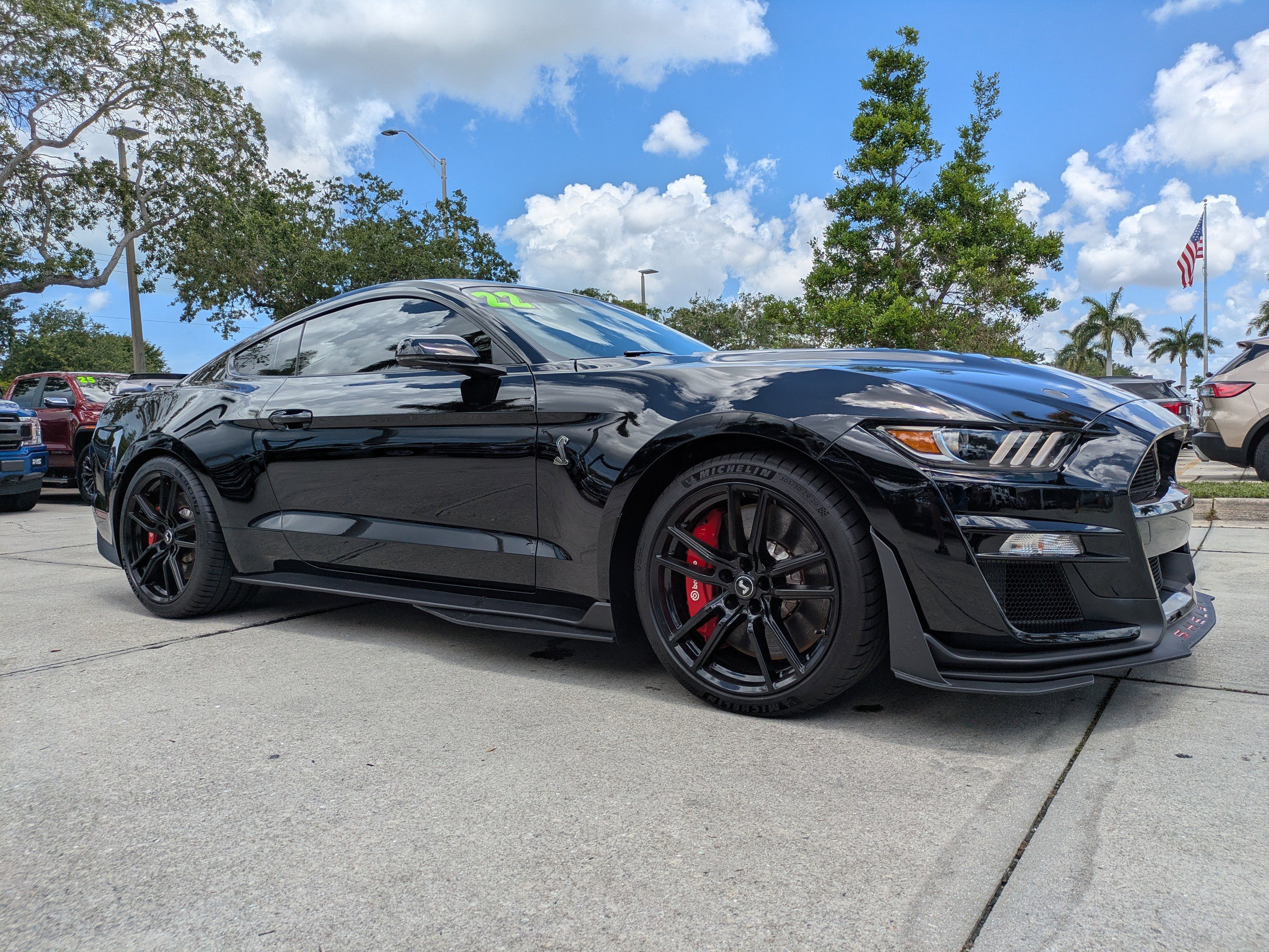 Certified 2022 Ford Mustang Shelby GT500 w/ Technology Package RWD image 2