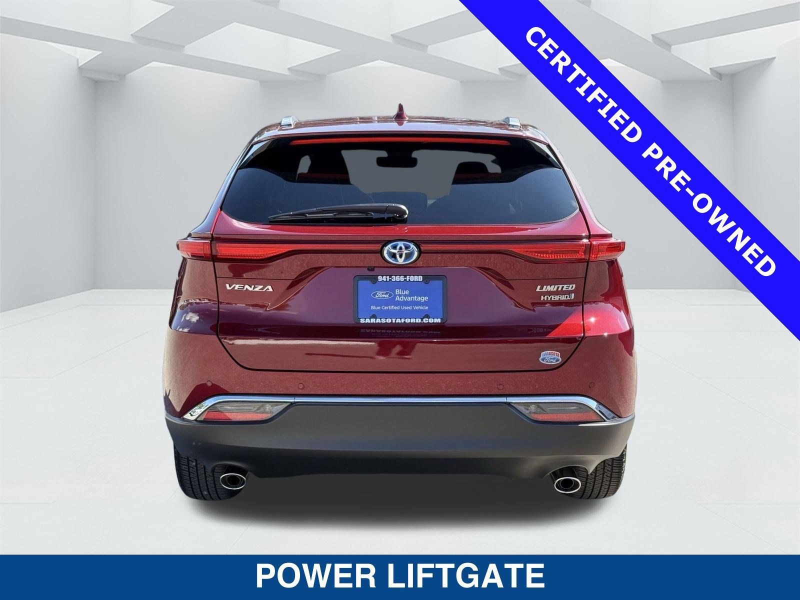 Used 2022 Toyota Venza Limited image 3