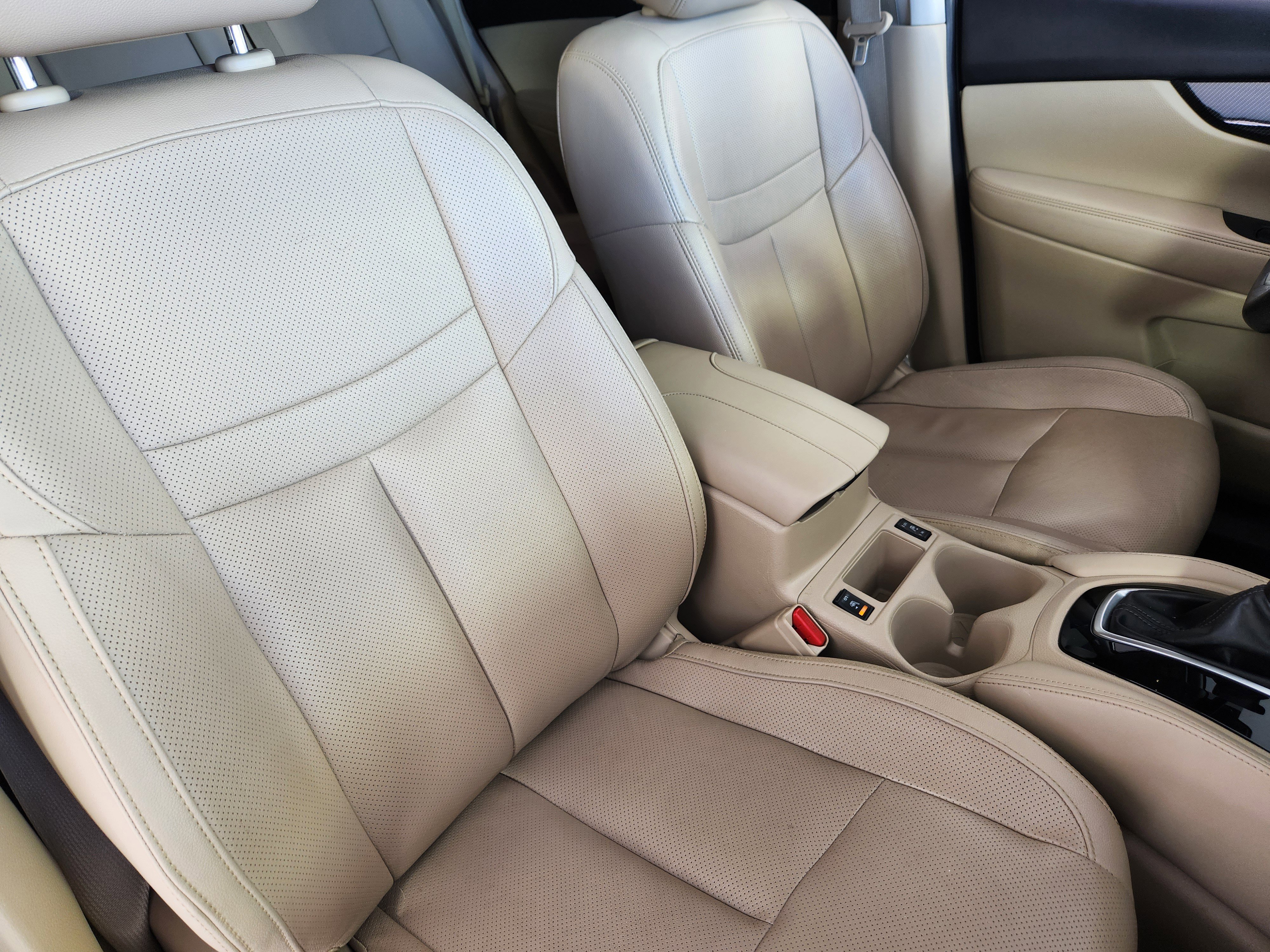 Used 2019 Nissan Rogue SL image 10