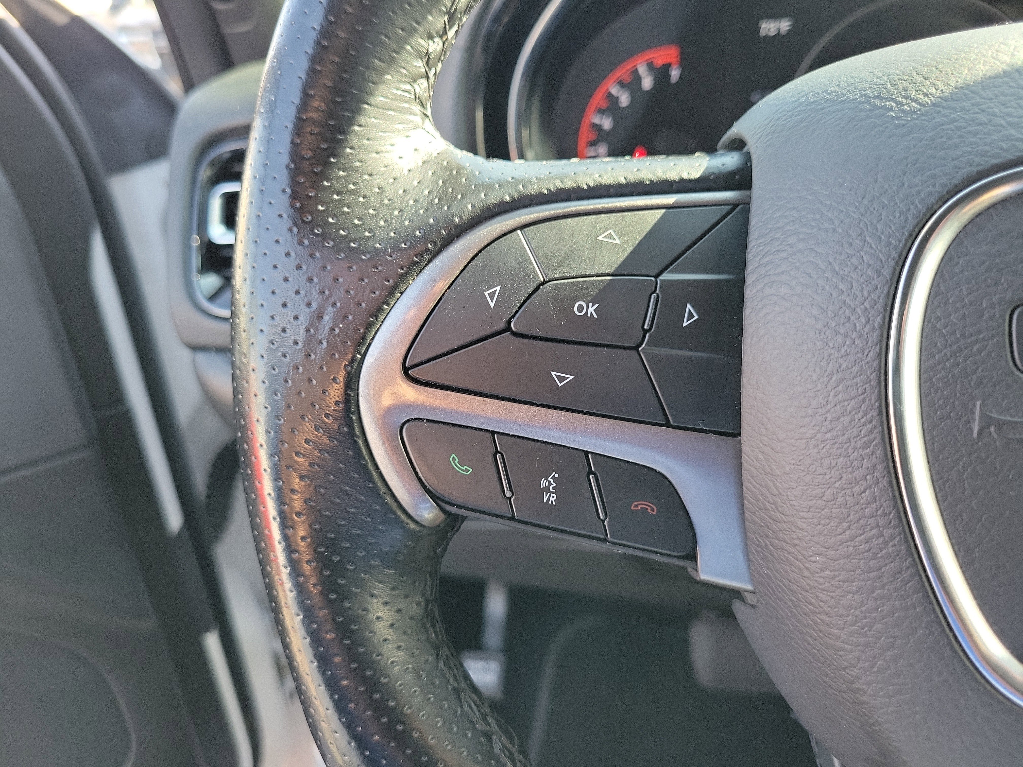 Used 2023 Dodge Durango SXT RWD image 5