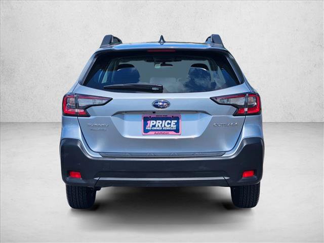 Used 2025 Subaru Outback AWD/4WD image 7