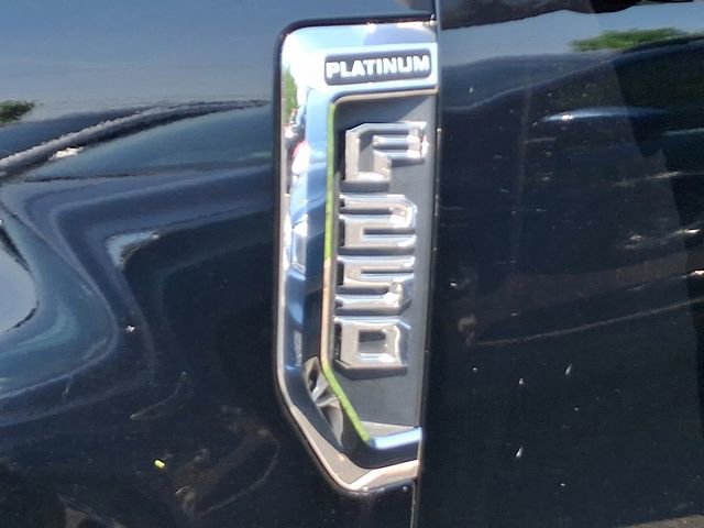 Certified 2017 Ford F250 Platinum w/ Platinum Ultimate Package AWD/4WD image 10