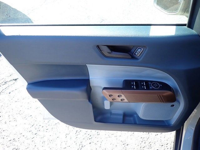 Certified 2024 Ford Maverick Lariat image 21