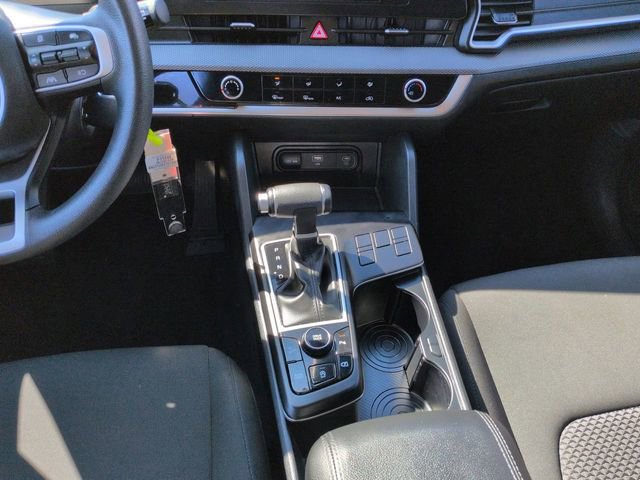 Used 2025 Kia Sportage LX image 22