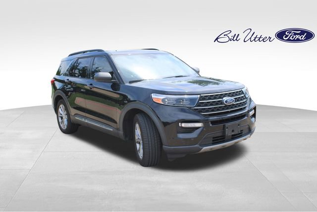 Certified 2022 Ford Explorer XLT w/ Equipment Group 202A RWD image 3