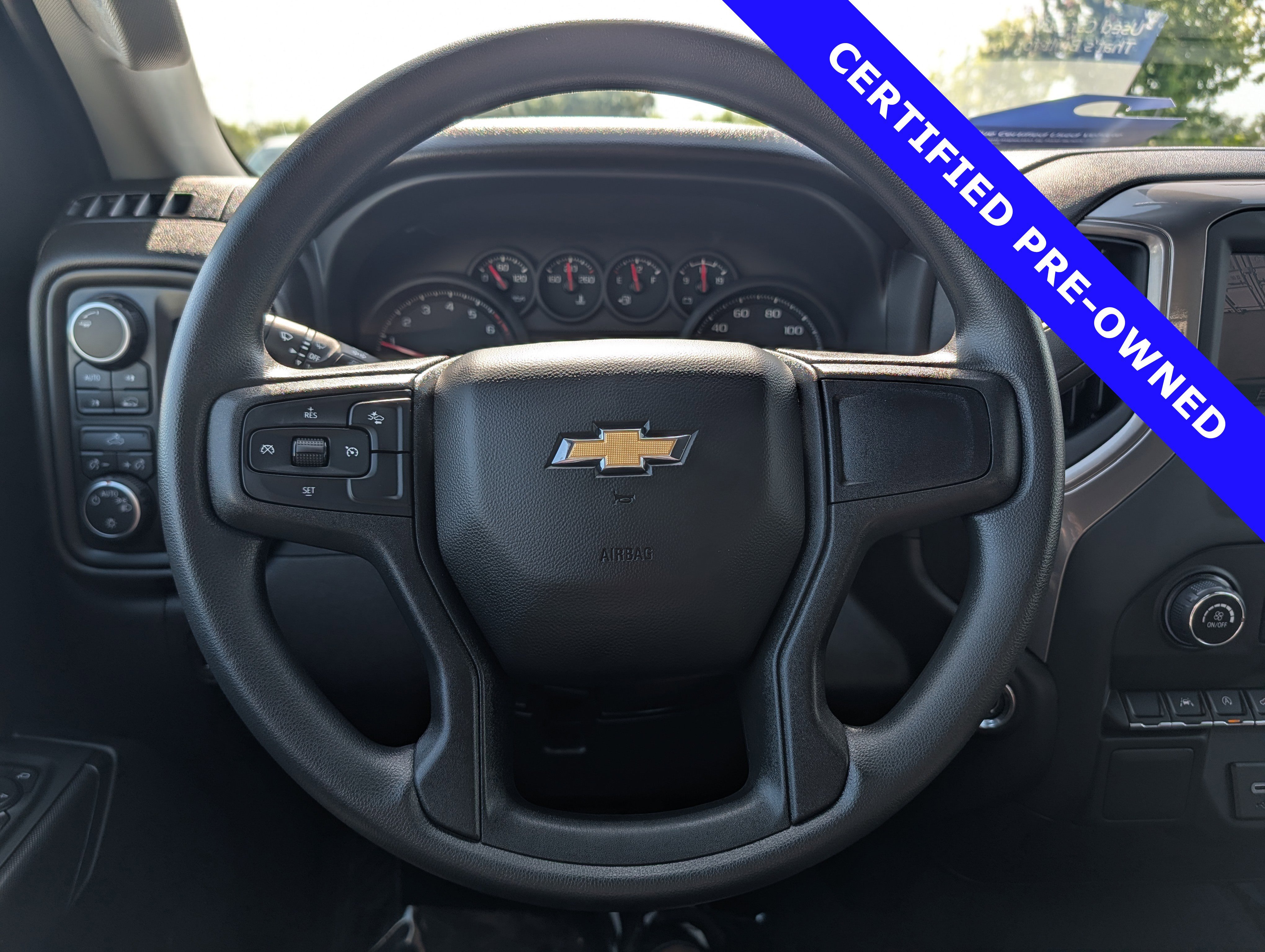 Used 2025 Chevrolet Silverado 1500 Custom AWD/4WD image 27