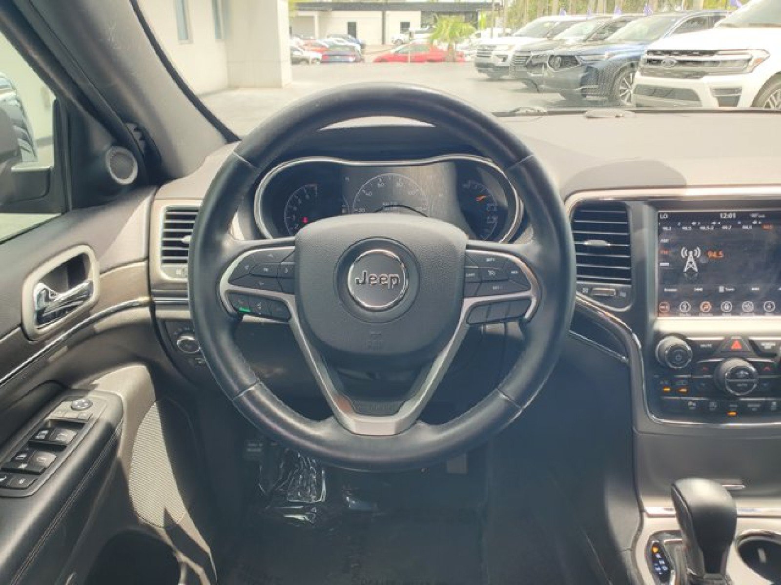 Used 2018 Jeep Grand Cherokee Limited w/ Trailer Tow Group IV RWD image 17